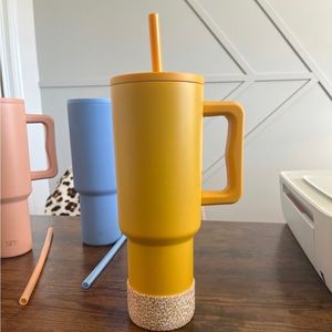 Mustard Simple Modern Trek 40oz
